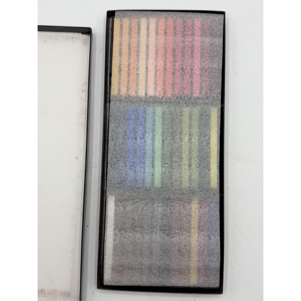 Prismacolor Premier Nupastel 36 Count Firm Pastel Set - Picture 7 of 7